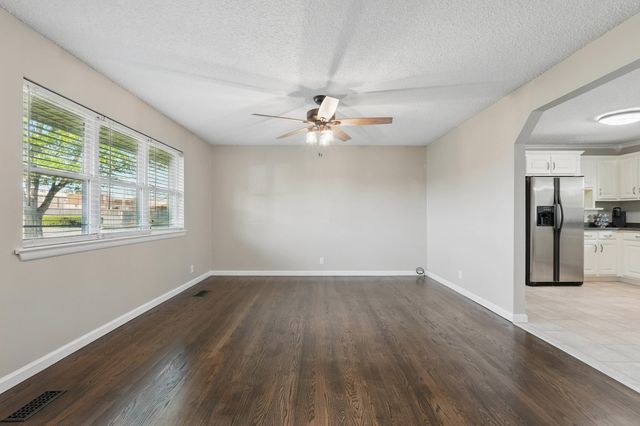38 Phillips Drive, Fort Oglethorpe, GA 30742