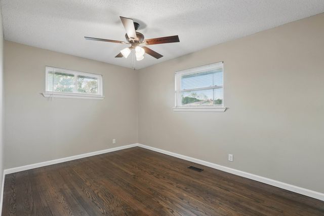 38 Phillips Drive, Fort Oglethorpe, GA 30742