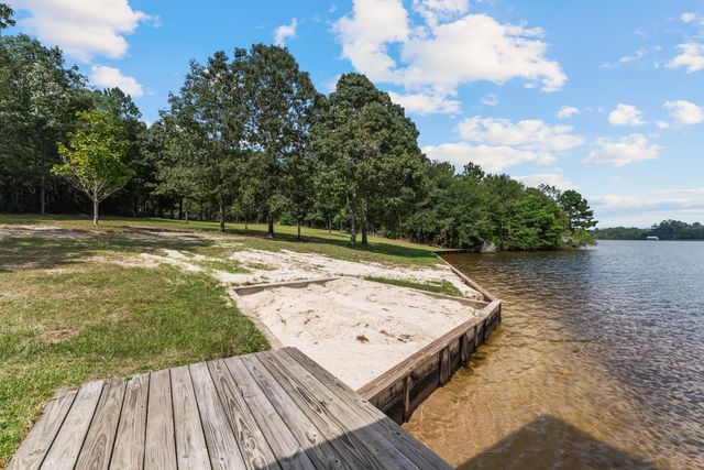 920 Sodie Cameron Rd., Lumberton, MS 39455