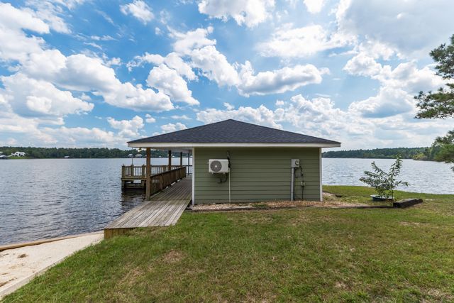 920 Sodie Cameron Rd., Lumberton, MS 39455