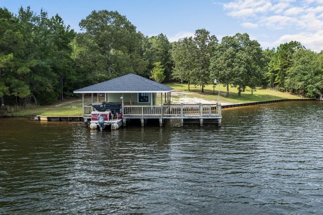 920 Sodie Cameron Rd., Lumberton, MS 39455