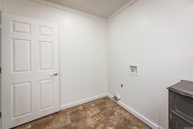 221 Dixon Street, England, AR 72046
