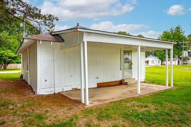 221 Dixon Street, England, AR 72046