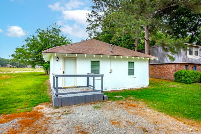 221 Dixon Street, England, AR 72046