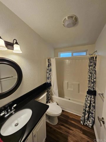 8975 Lawrence Welk Drive 7, Escondido, CA 92026