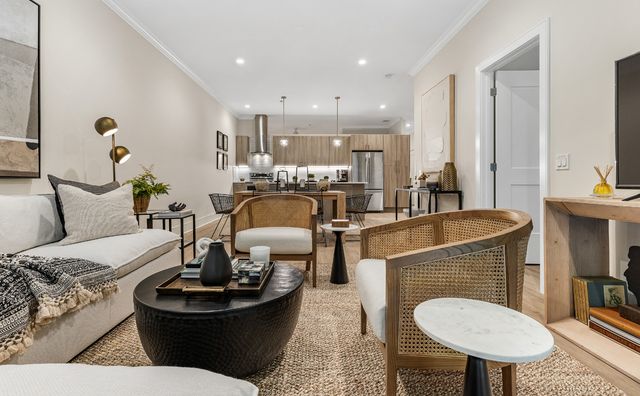 835 Lake Street 511, Oak Park, IL 60301