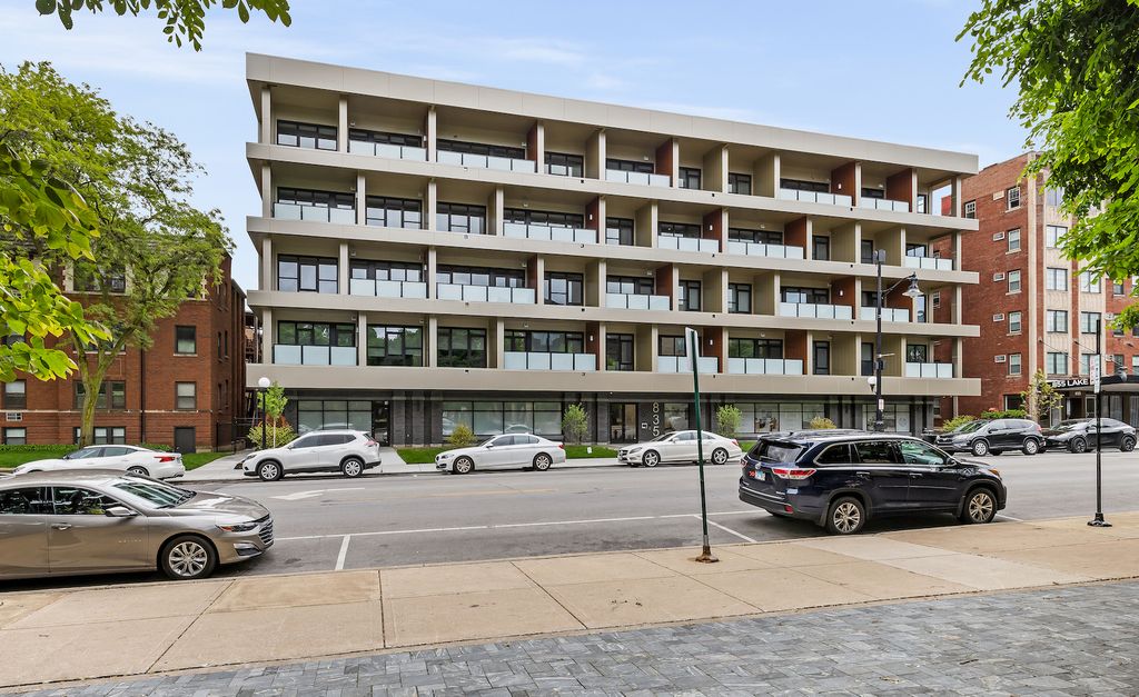 835 Lake Street 511, Oak Park, IL 60301
