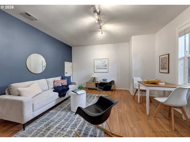 1132 Se LINN St, Portland, OR 97202