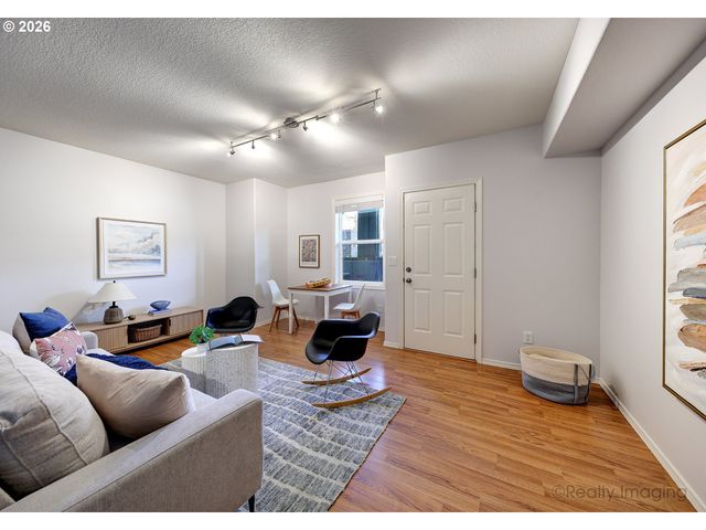 1132 Se LINN St, Portland, OR 97202