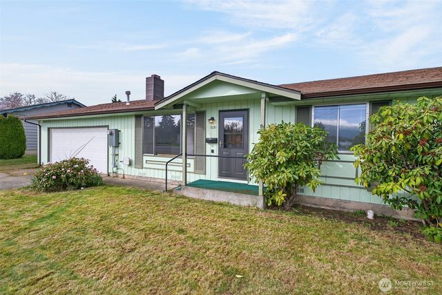 1031 N Laventure Road, Mount Vernon, WA 98273