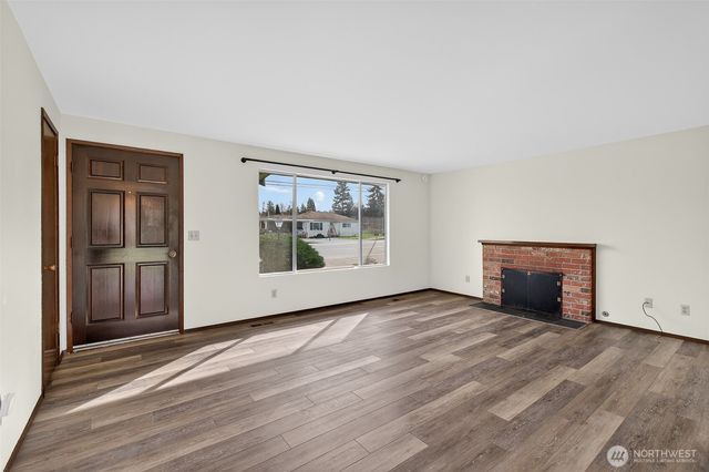 1031 N Laventure Road, Mount Vernon, WA 98273