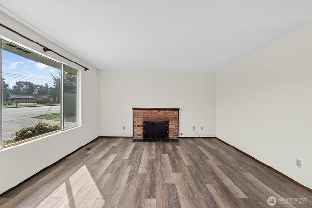 1031 N Laventure Road, Mount Vernon, WA 98273