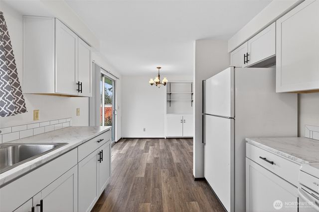 1031 N Laventure Road, Mount Vernon, WA 98273