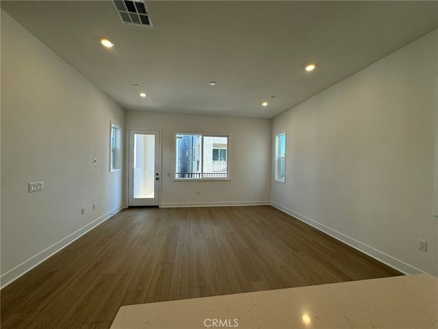 114 Seep, Irvine, CA 92618