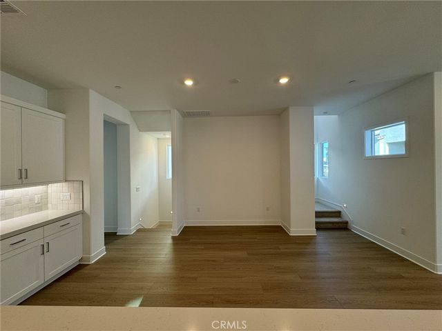 114 Seep, Irvine, CA 92618