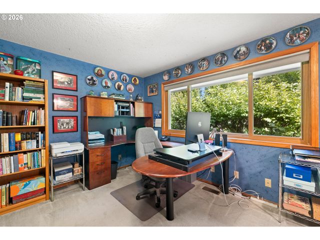 3100 Ne JACKSON SCHOOL Rd, Hillsboro, OR 97124