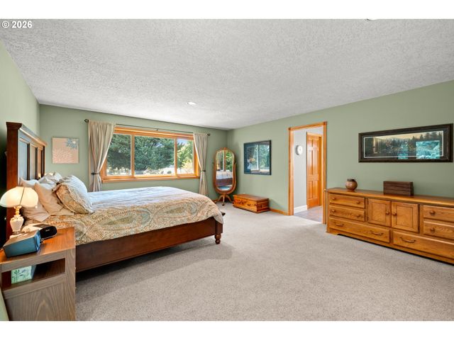 3100 Ne JACKSON SCHOOL Rd, Hillsboro, OR 97124