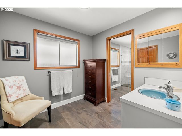 3100 Ne JACKSON SCHOOL Rd, Hillsboro, OR 97124