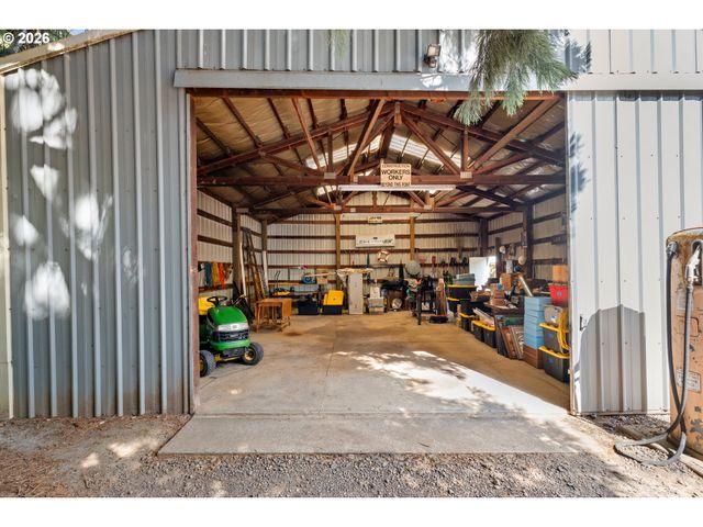3100 Ne JACKSON SCHOOL Rd, Hillsboro, OR 97124