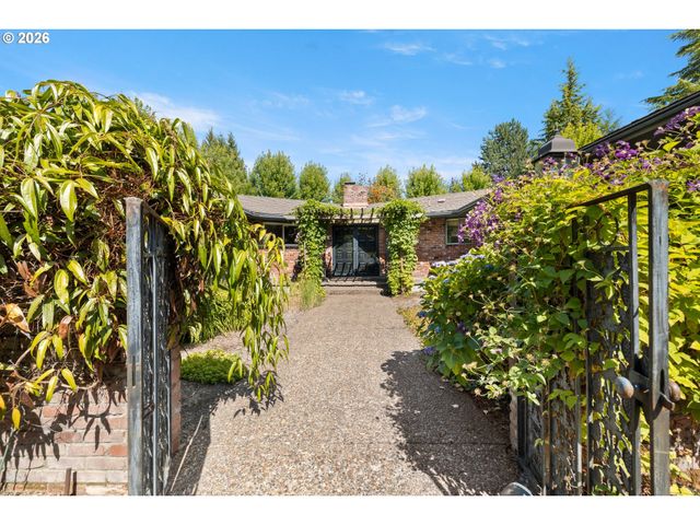 3100 Ne JACKSON SCHOOL Rd, Hillsboro, OR 97124