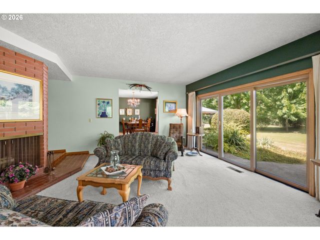 3100 Ne JACKSON SCHOOL Rd, Hillsboro, OR 97124
