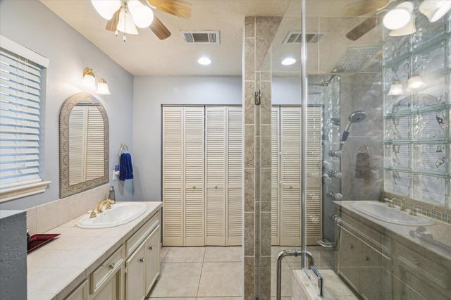 4114 Plumtree Lane, Seabrook, TX 77586