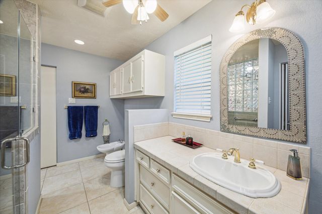 4114 Plumtree Lane, Seabrook, TX 77586