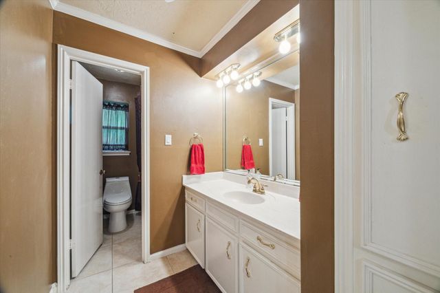 4114 Plumtree Lane, Seabrook, TX 77586