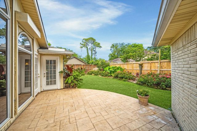 4114 Plumtree Lane, Seabrook, TX 77586