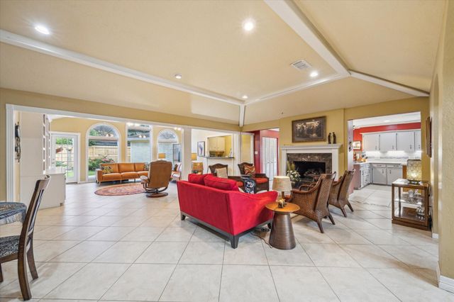 4114 Plumtree Lane, Seabrook, TX 77586