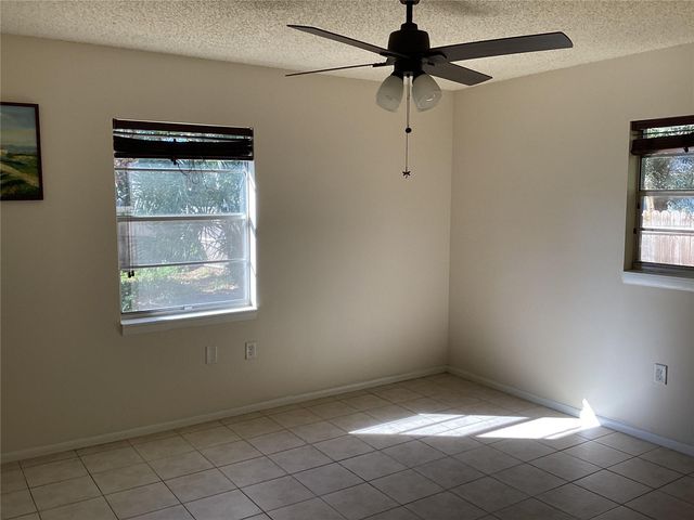 607 RIDGE PLACE, Tavares, FL 32778