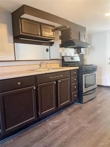 1717 LASALLE Street, Belleville, IL 62221