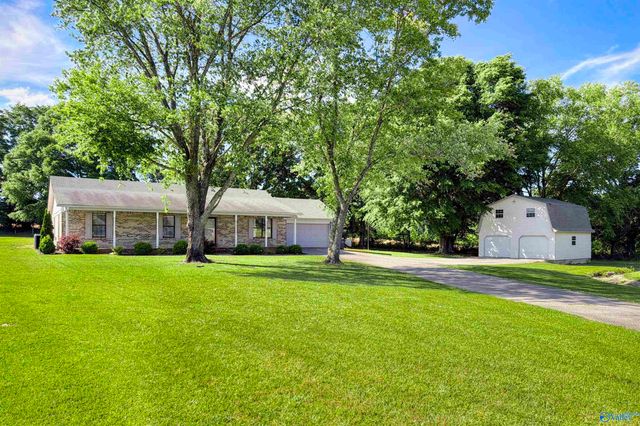 136 County Road 591, Trinity, AL 35673