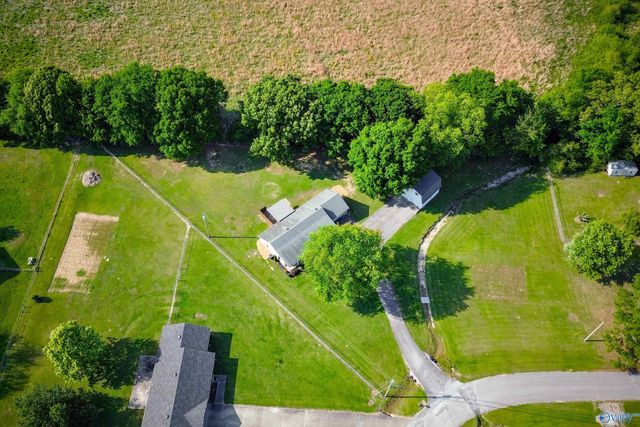 136 County Road 591, Trinity, AL 35673