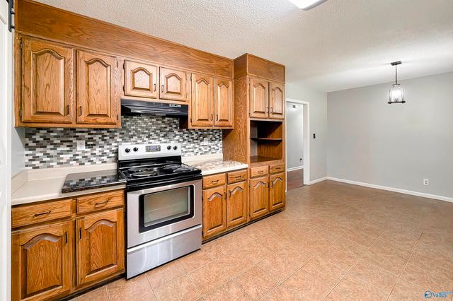 136 County Road 591, Trinity, AL 35673