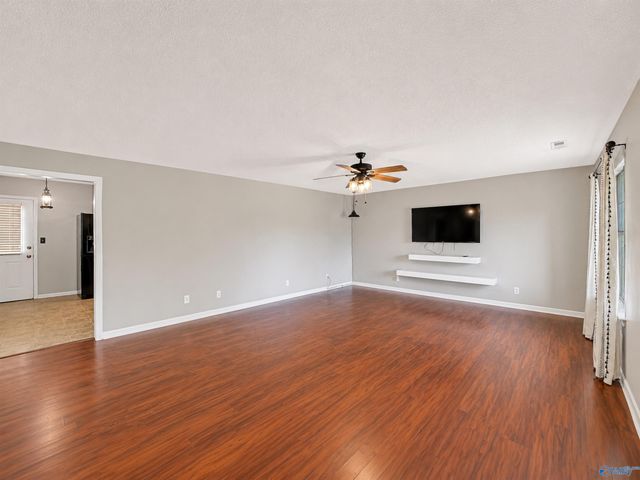 136 County Road 591, Trinity, AL 35673