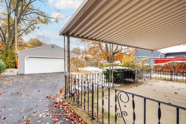 2411 16th Street, Cuyahoga Falls, OH 44223