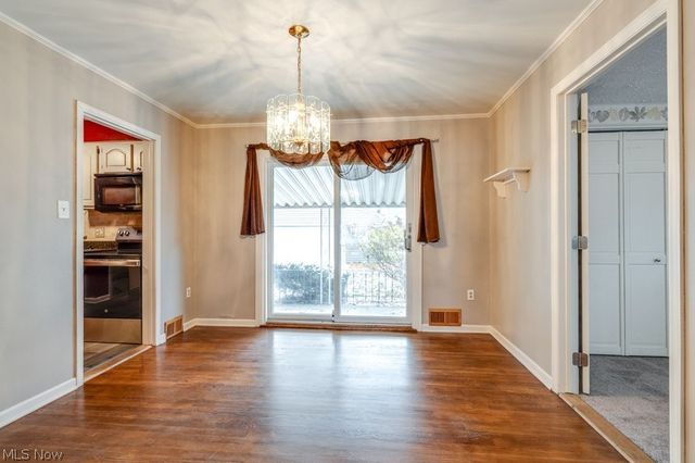 2411 16th Street, Cuyahoga Falls, OH 44223