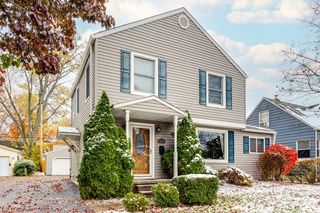 2411 16th Street, Cuyahoga Falls, OH 44223