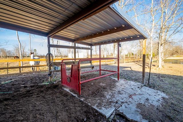 2827 Louis Road, Crosby, TX 77532