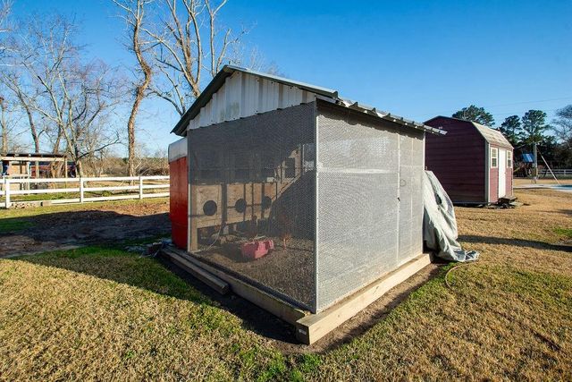 2827 Louis Road, Crosby, TX 77532