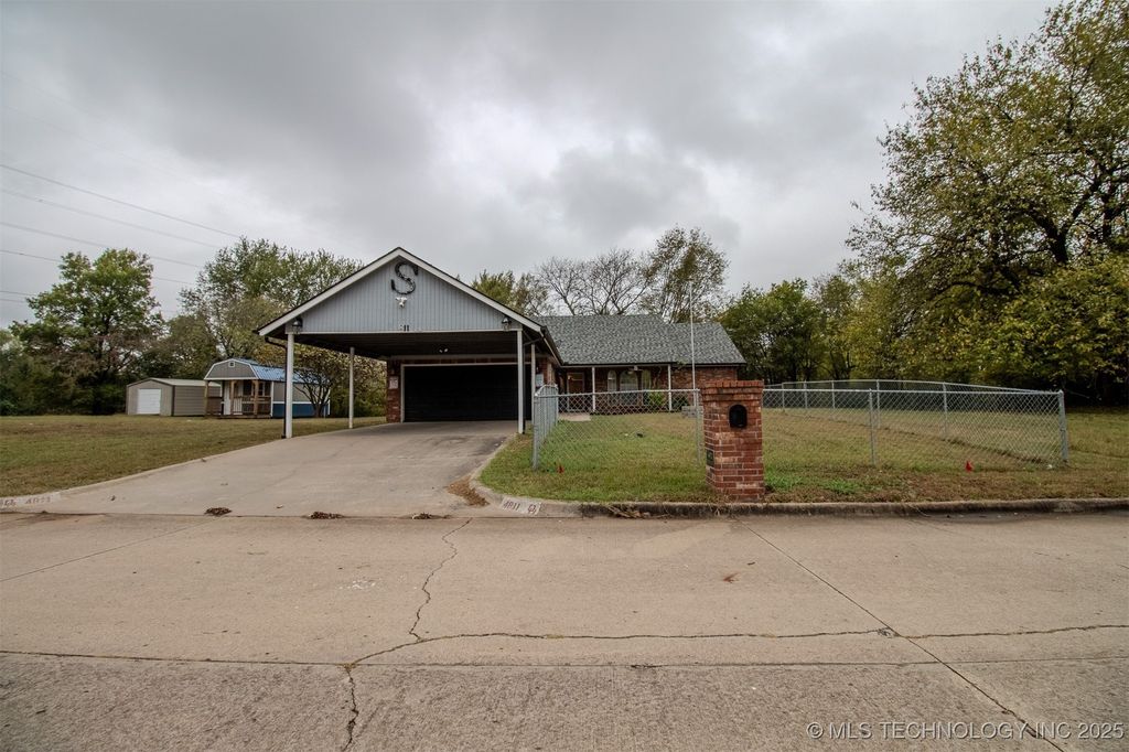 4811 Poplin Avenue, Muskogee, OK 74403