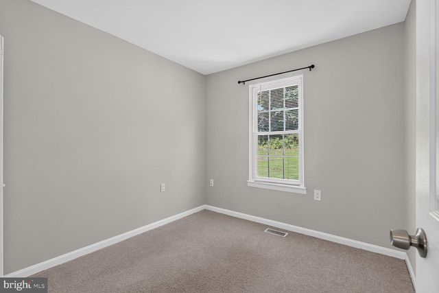 14083 FALLBROOK LN, Woodbridge, VA 22193