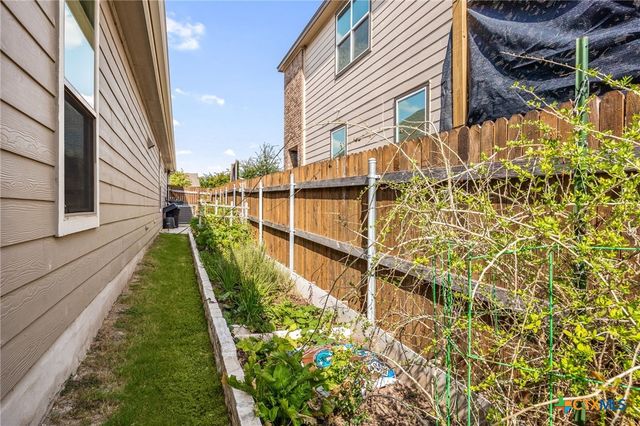 449 Conchillos Drive, Georgetown, TX 78626