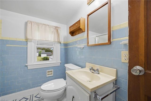 2422 Bruce ST, Norfolk, VA 23513