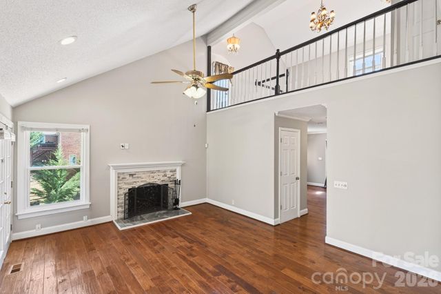 4711 Mountain Point Lane, Charlotte, NC 28216