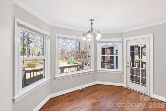 4711 Mountain Point Lane, Charlotte, NC 28216