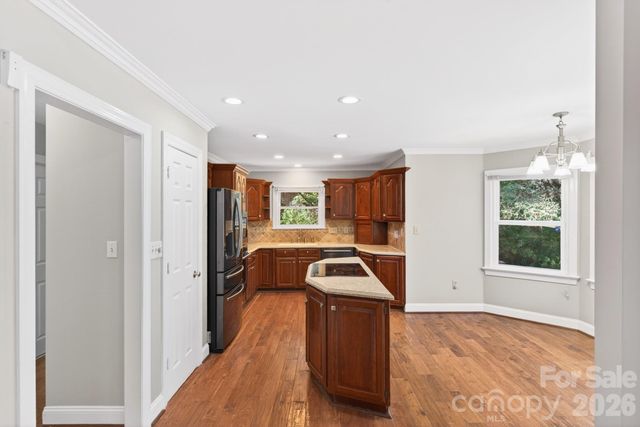 4711 Mountain Point Lane, Charlotte, NC 28216