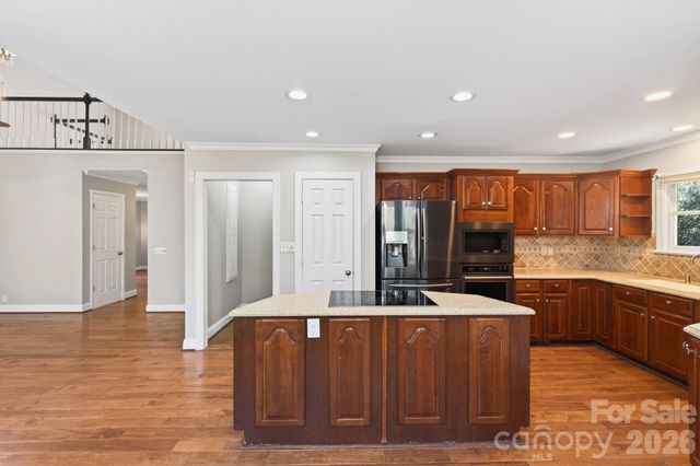 4711 Mountain Point Lane, Charlotte, NC 28216