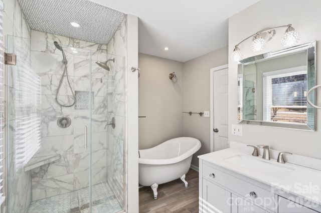 4711 Mountain Point Lane, Charlotte, NC 28216